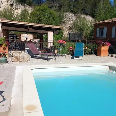 Spacieuse Familiale * Beaucaire (Gard)